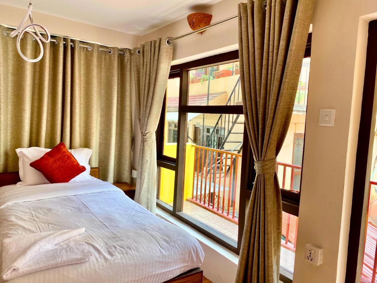 Hotel Pala Katmandou Extérieur photo
