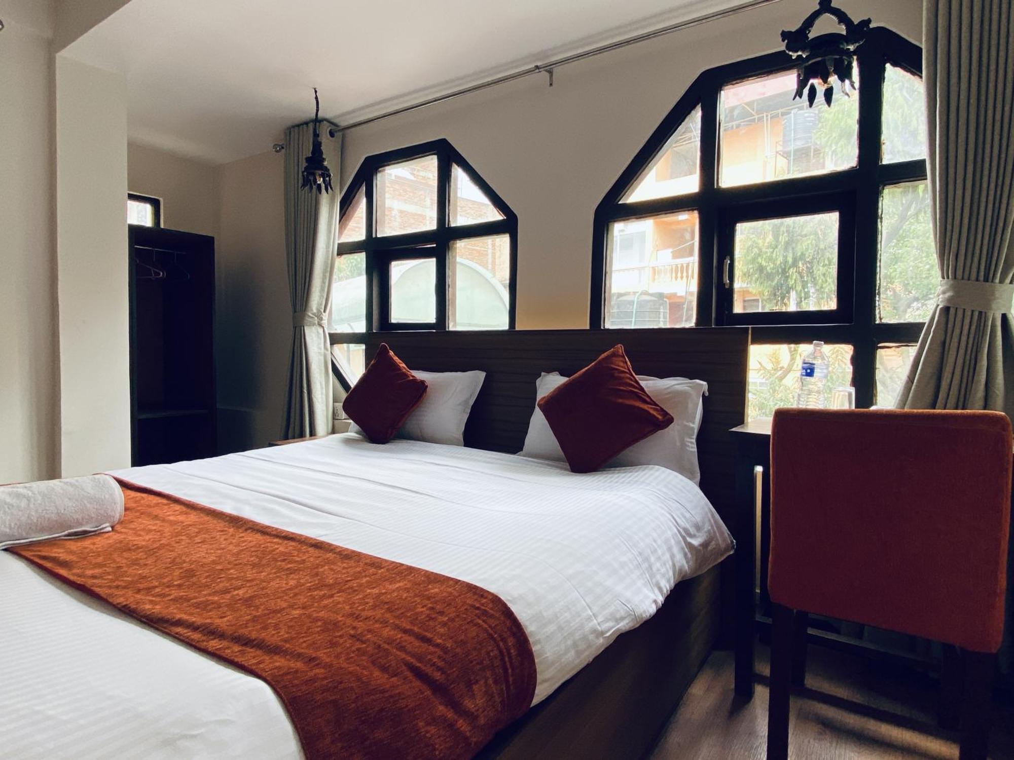 Hotel Pala Katmandou Extérieur photo